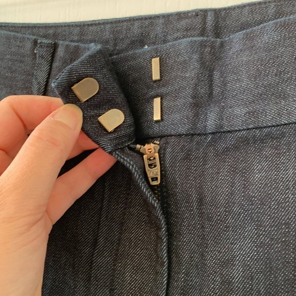 NWT LOFT Dark Rinse 4” Inseam Jean Shorts - Picture 6 of 11